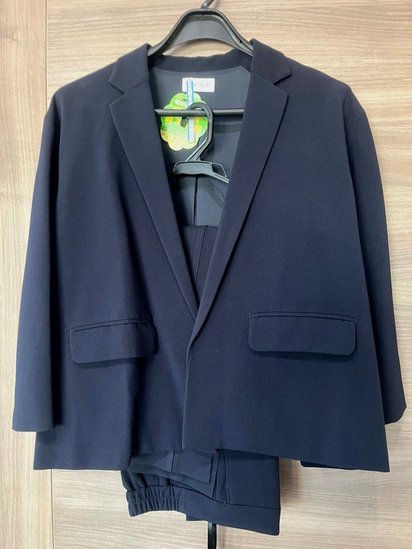 PLSTプラステVERY 高橋志津奈セットアップスーツネイビー クリーニング済