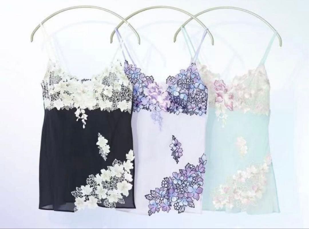 【サルート】【新品未使用】店舗限定/89G/キャミソール/KO