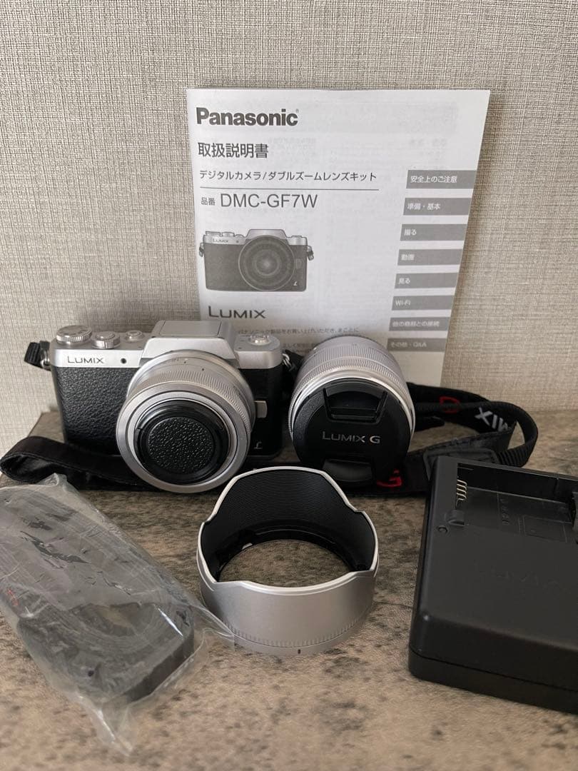 Panasonic LUMIX DMC-GF7W ミラーレス一眼カメラ