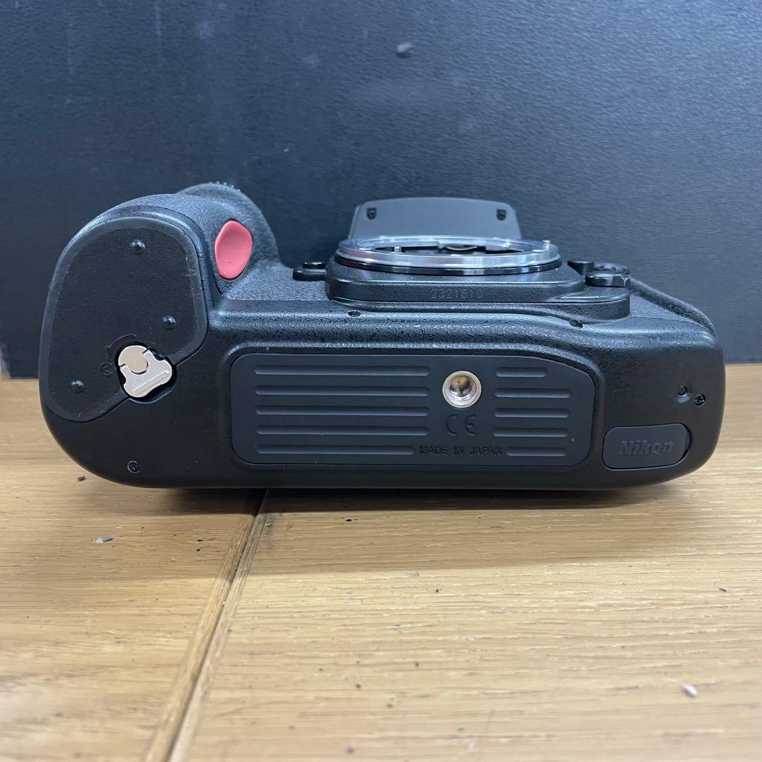 動作品 Nikon F100 フィルムカメラ 一眼レフ ボディ