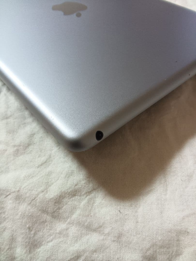 美品 iPad 第6世代 バッテリー88%