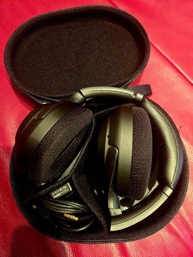 SONY WH-1000XM3 ワイヤレスヘッドホン（ブラック）