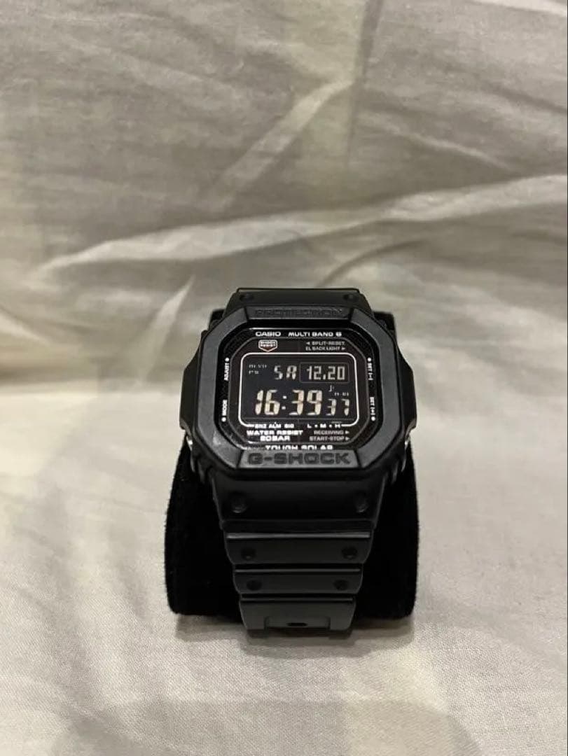CASIO G-SHOCK GW-M5610 電波時計　ソーラー充電