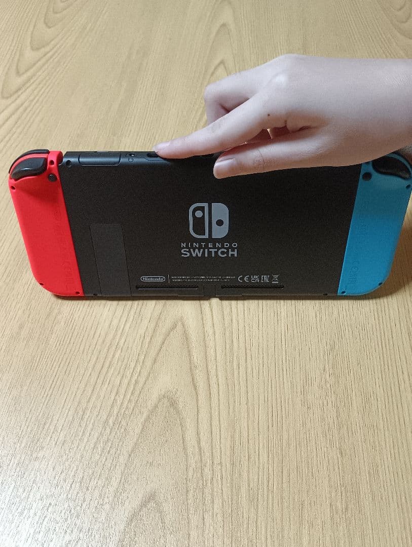 美品Nintendo Switch本体、太鼓の達人ソフト