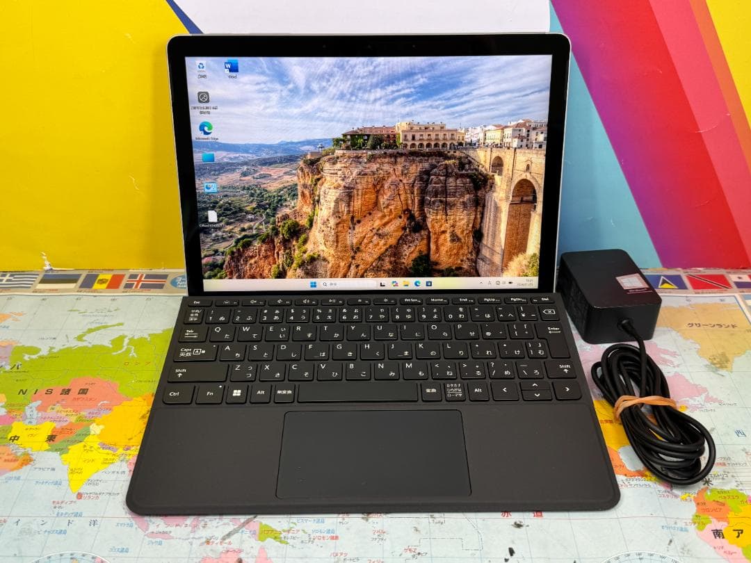極美品 LTE Surface Go 2 10.5型 8GB キーボード
