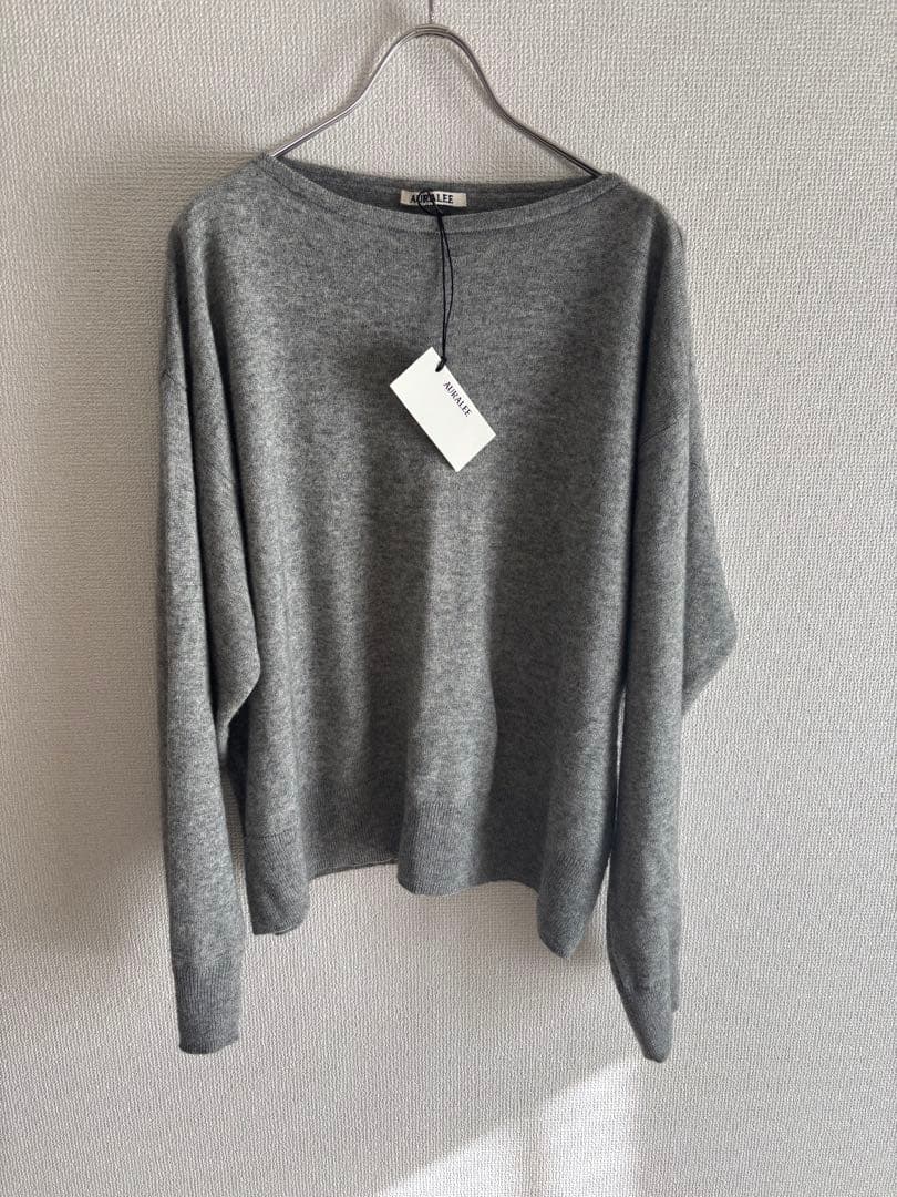 トップス SUPER FINE CASHMERE SILK KNIT BOAT NECK