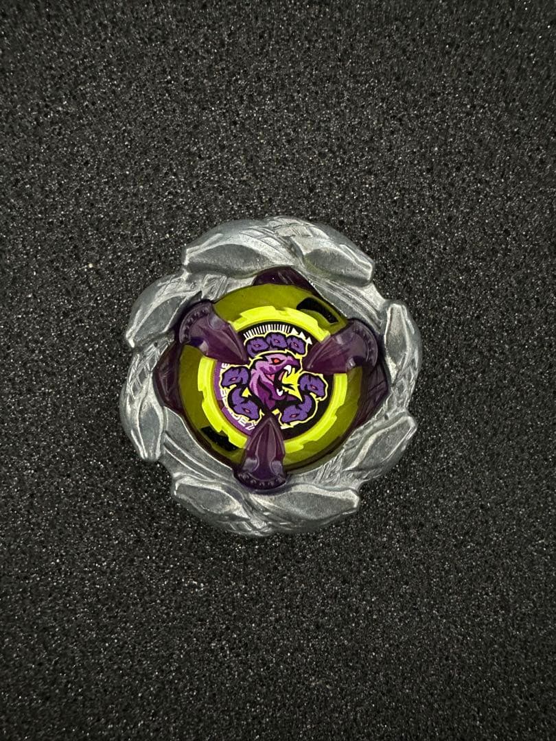 ベイブレードxUX-00オロチクラスタブレードのみ