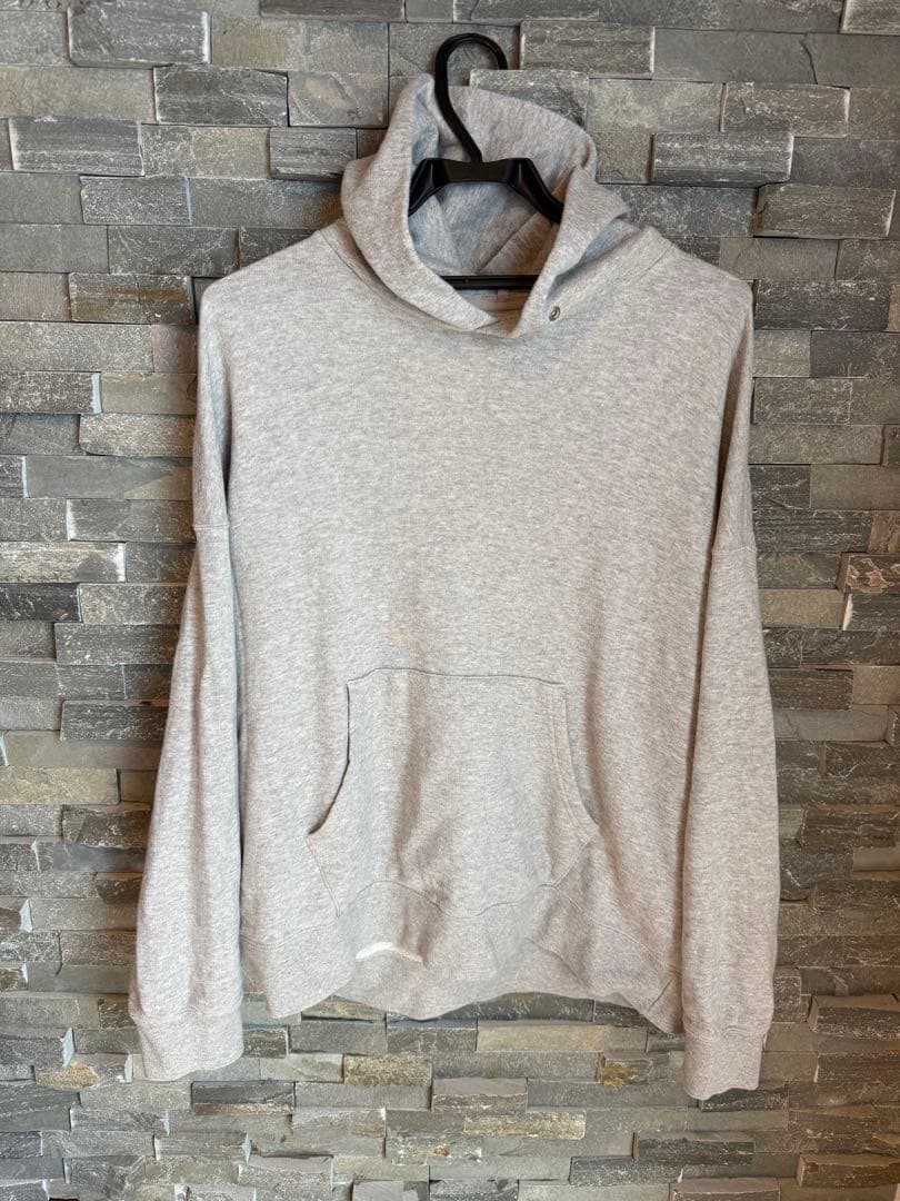 visvim ビスビム　グレー フード付き パーカー