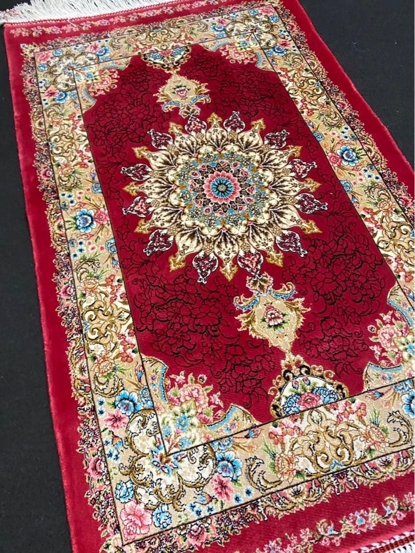 最高級希少作 ペルシャ絨毯 イラン クム産シルク100% 手織り　289万ノット