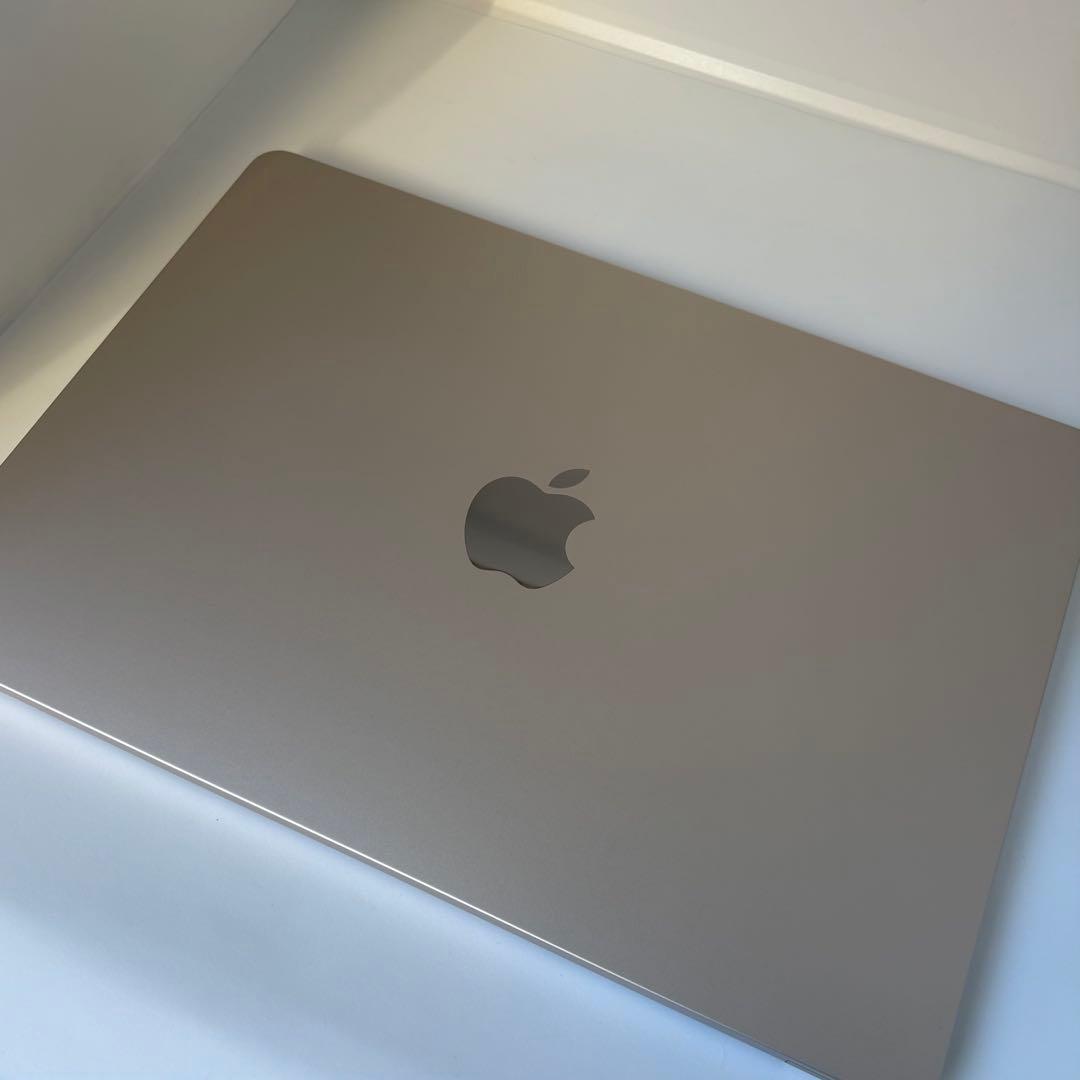 MacBook本体 MacBook Air 16GB 256GBSSD MC7W4J/A