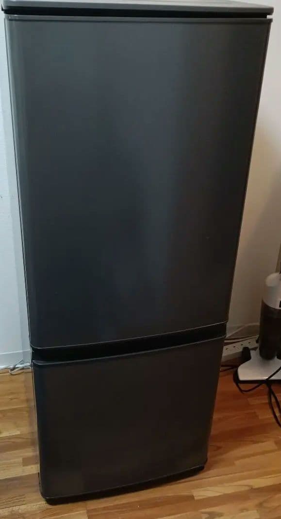 【送料込】2022年製　冷凍冷蔵庫　146L　三菱【7/16まで】