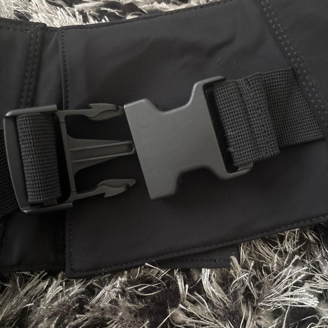 美品　MIUMIU ミュウミュウ　アーカイブウェストバッグ　黒