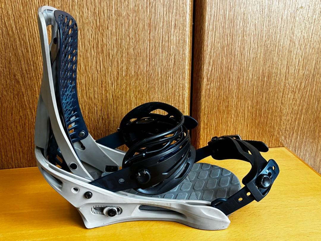 バートンBURTONバインディング【ジェネシスTT（M）】ゲンテンスティック等に