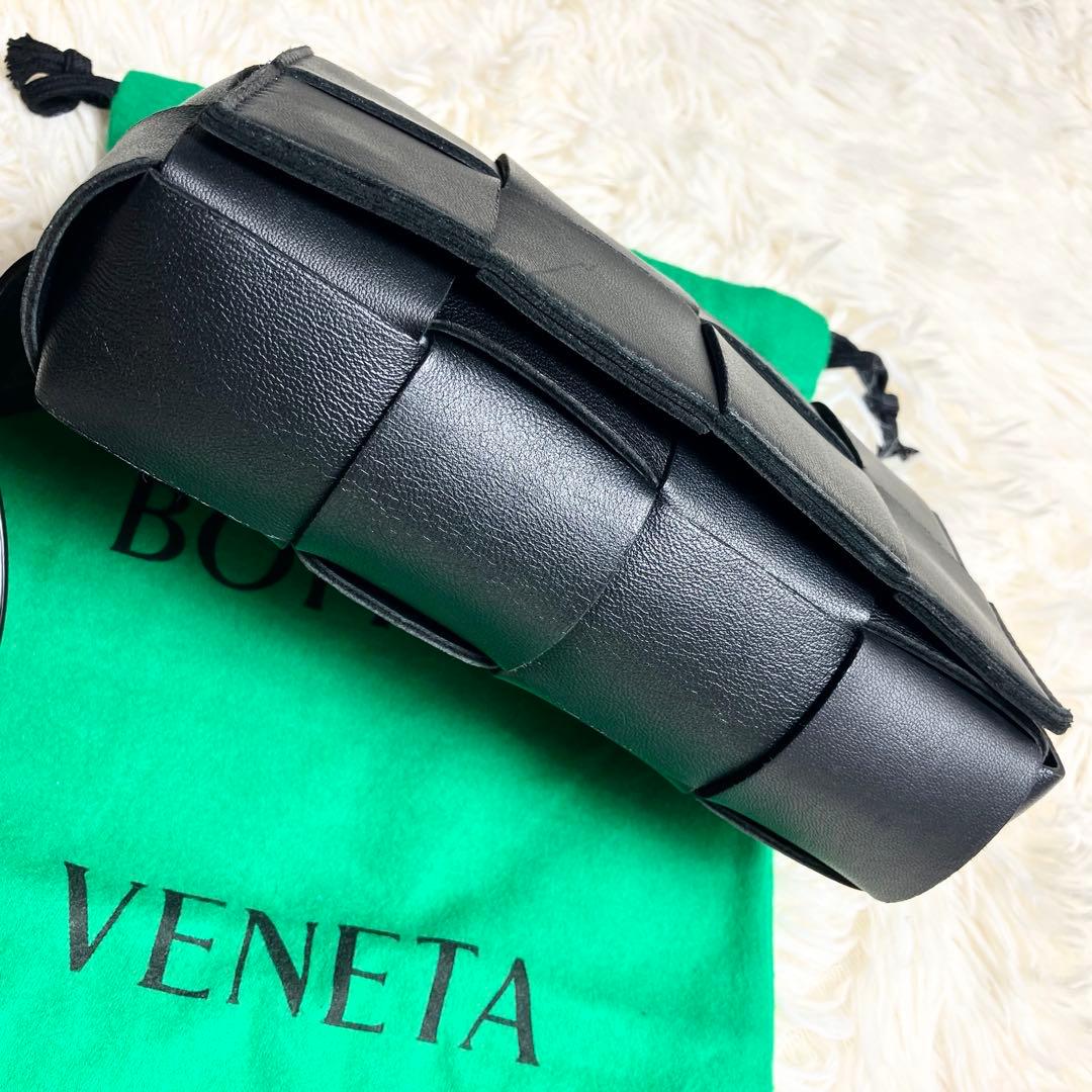 【美品】ボッテガヴェネタ＊ボディバッグ マキシイントレ カセット 現行IC搭載