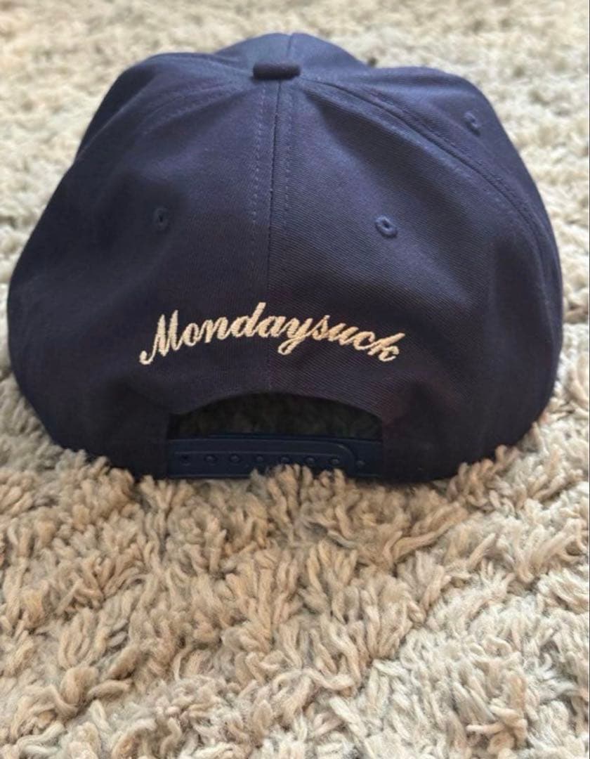 Mondaysuckマンデーサック キャップ