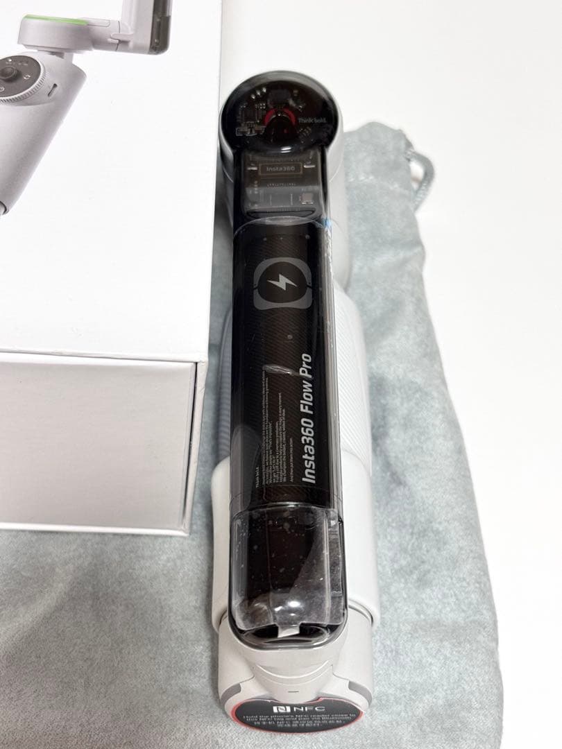 Insta360 Flow Pro AIトラッキングスタビライザー ジンバル