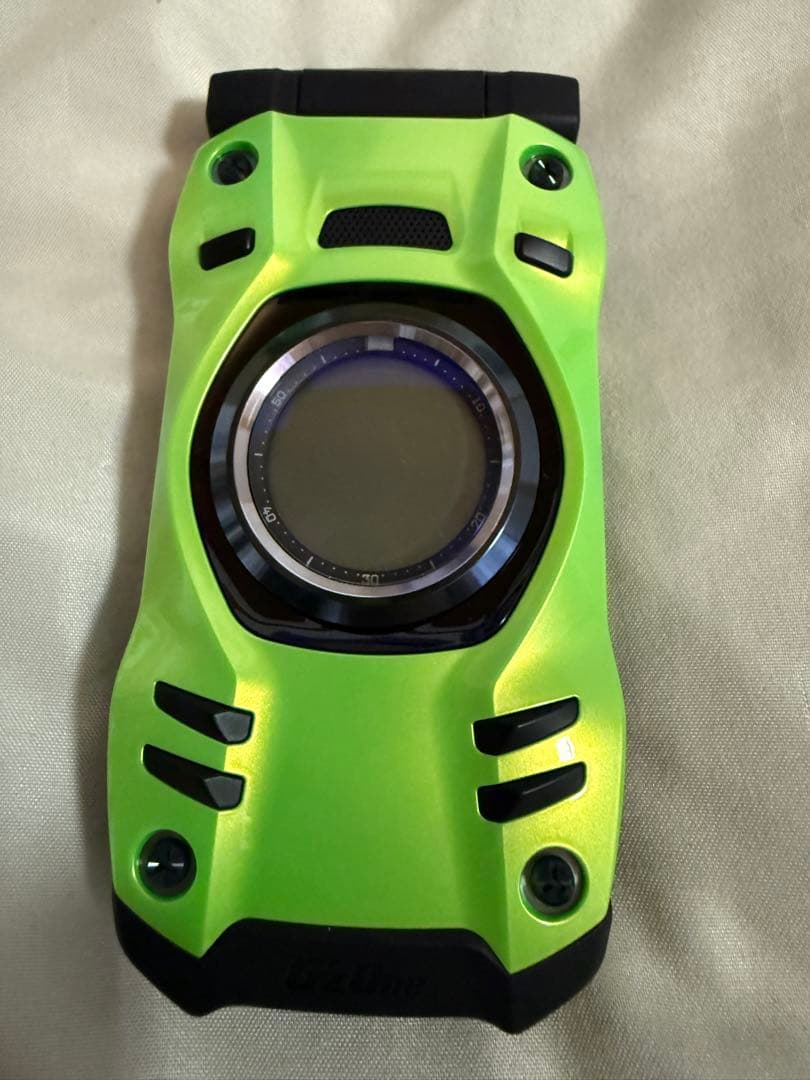 GzOne TYPE-XX KYY31リキッドグリーン simフリー