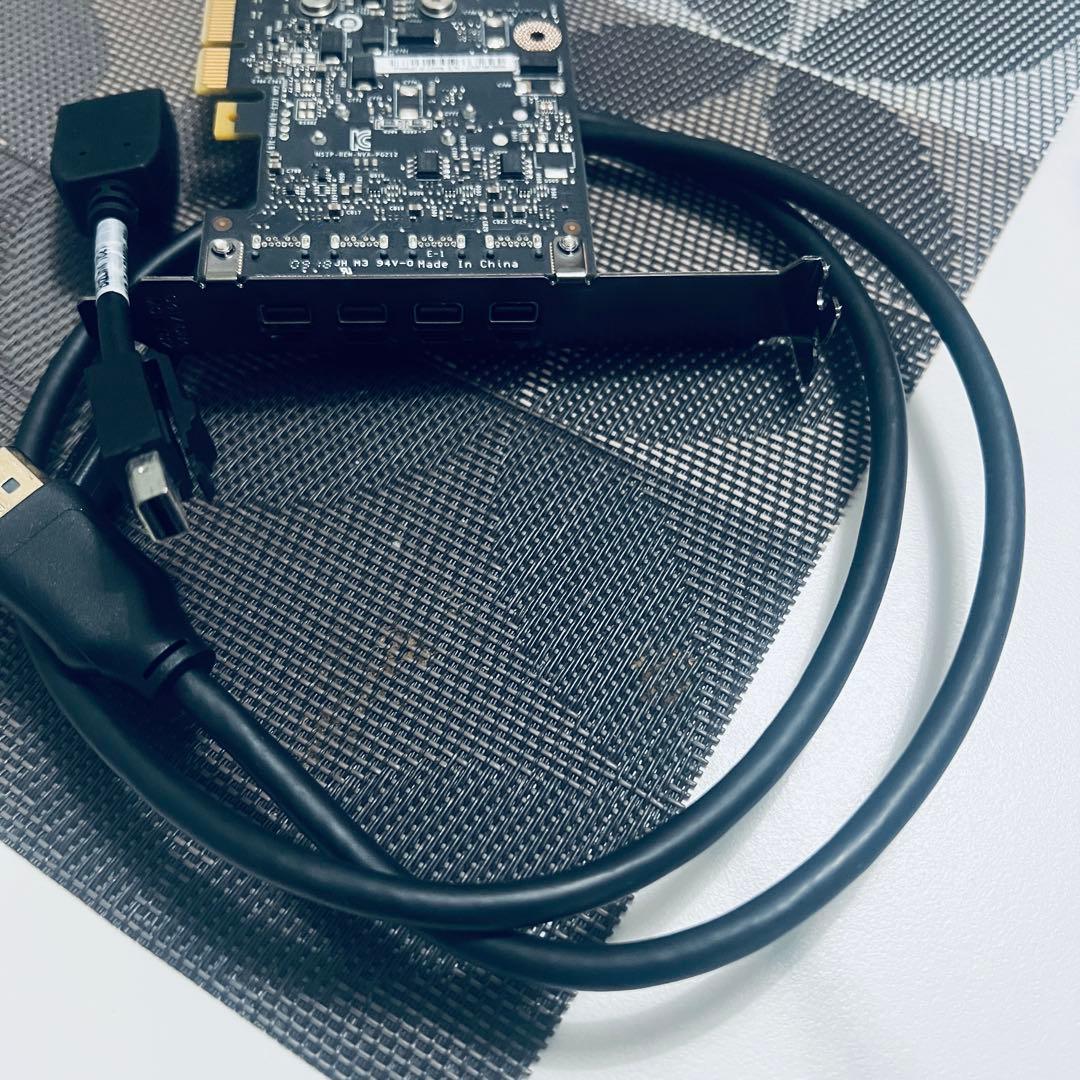 NVIDIA Quadro P1000 グラフィックカード