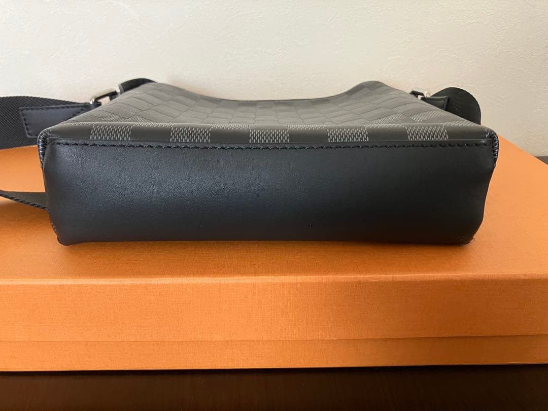 ルイヴィトン　ダミエ　アンフィニ　ショルダーバッグ　メッセンジャー