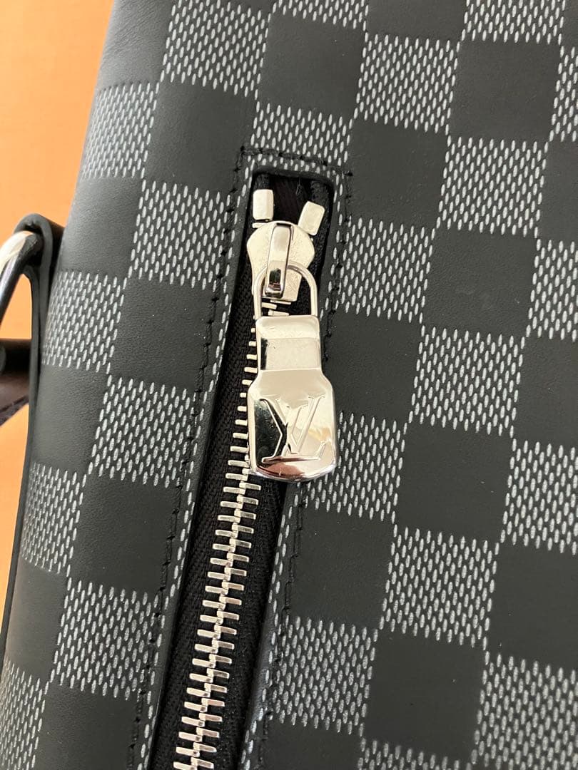 ルイヴィトン　ダミエ　アンフィニ　ショルダーバッグ　メッセンジャー