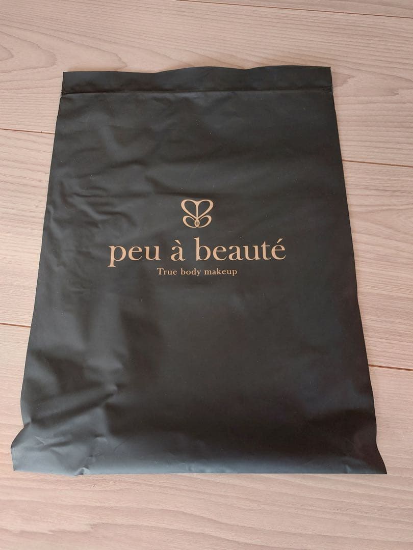 peu a beauteプウアボーテ