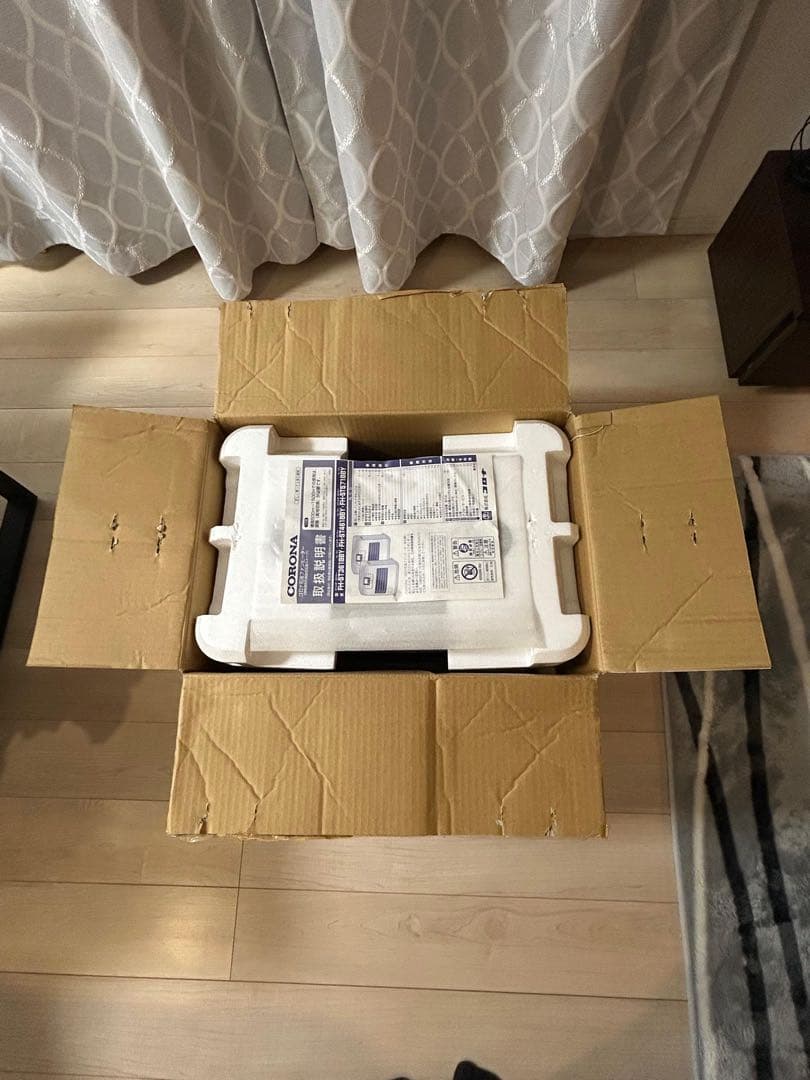 コロナ石油ファンヒーター/FH-ST4618BY-W