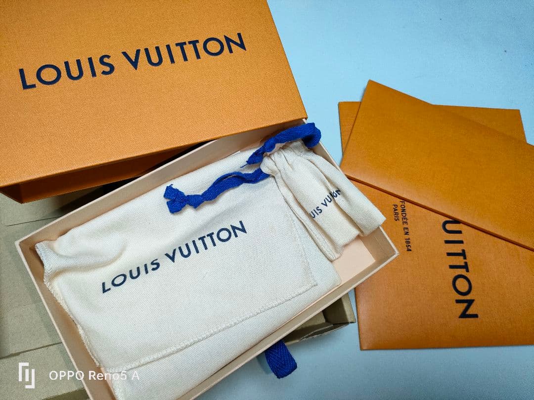 LOUIS VUITTON 　ルイヴィトン　M30270　カード・ホルダー