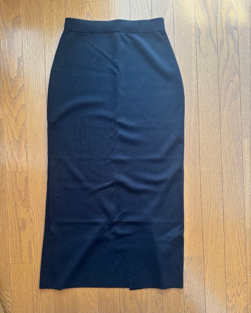 【田中みな実コラボアイテム】CLANE ストレートニットタイトスカート　サイズ2