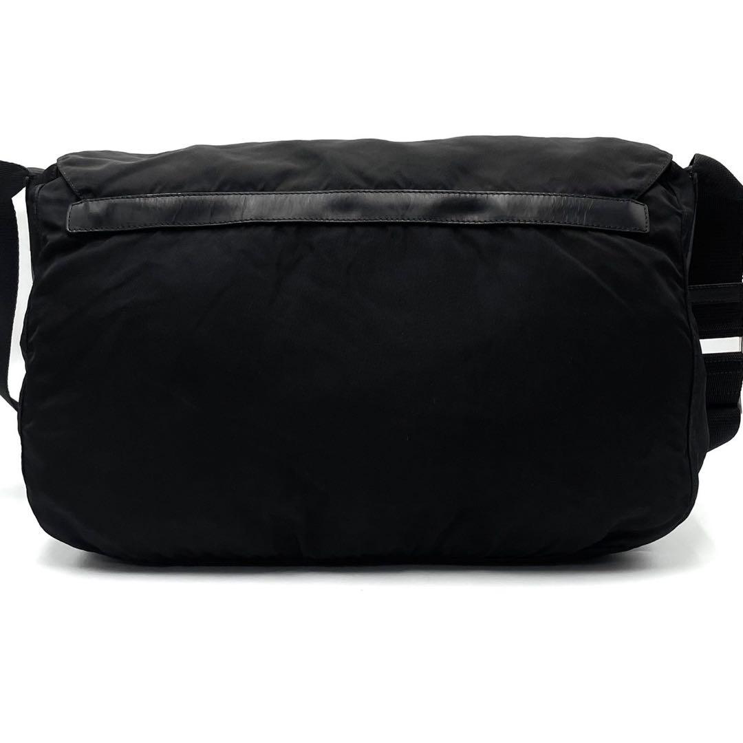 【美品】プラダ 三角ロゴ メッセンジャーバッグ 白タグ ショルダー ブラック