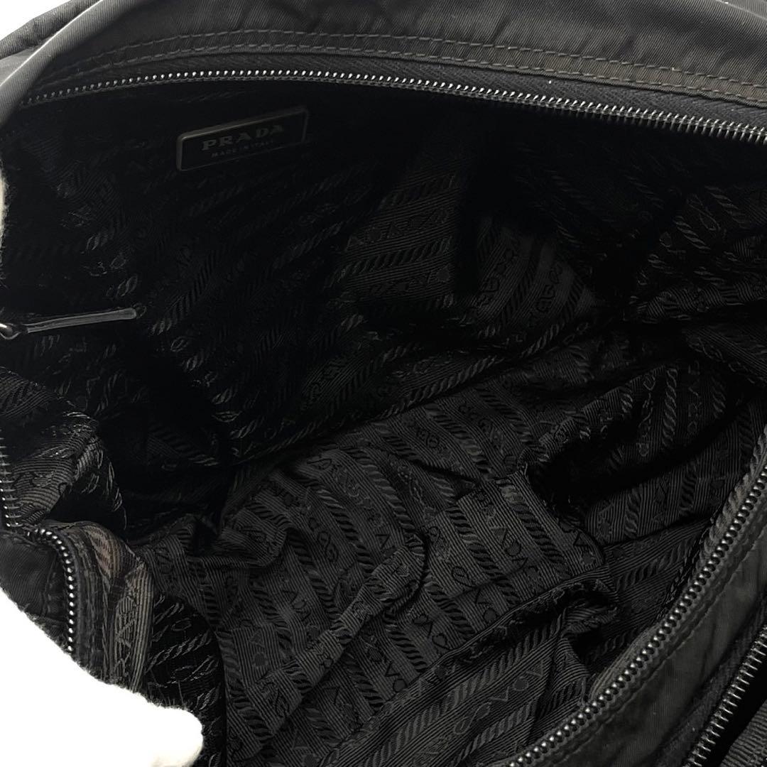 【美品】プラダ 三角ロゴ メッセンジャーバッグ 白タグ ショルダー ブラック