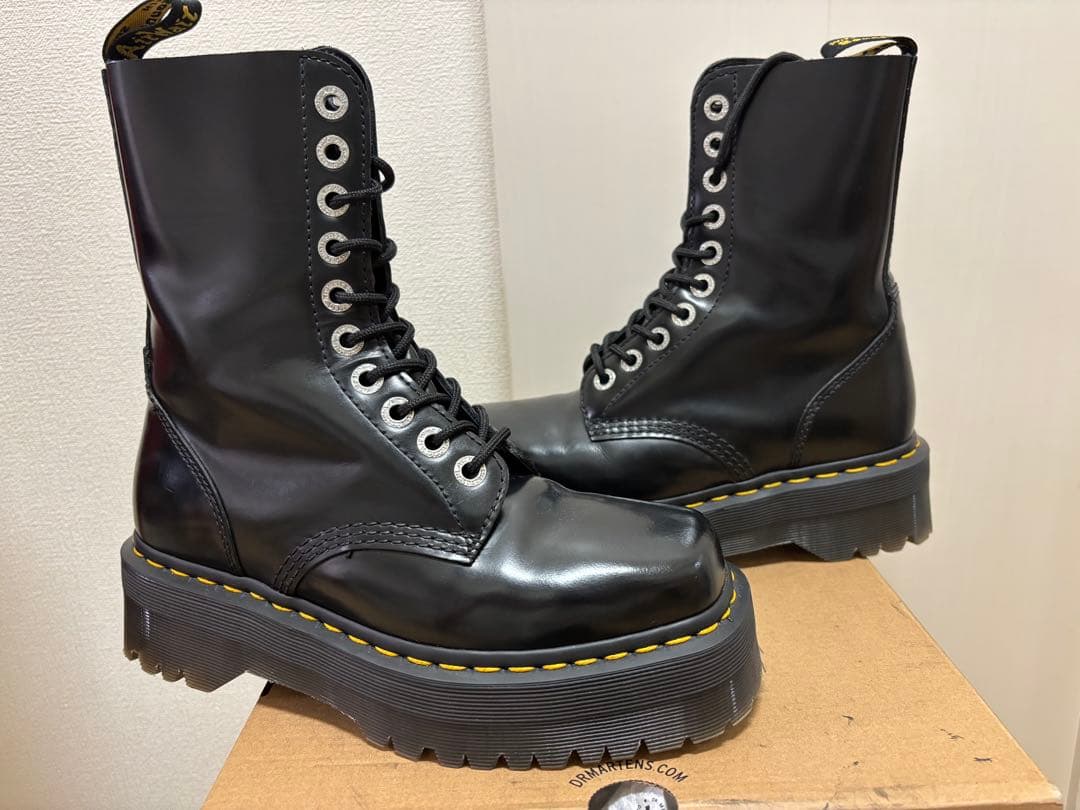 Dr. Martens 1490 QUAD SQUARED 10ホール　厚底