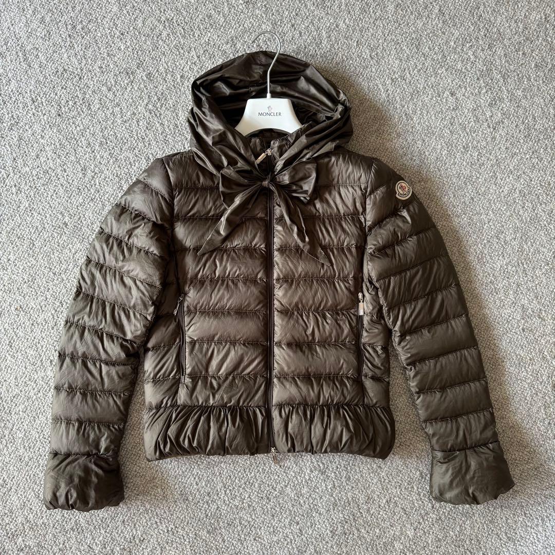 〈クリーニング済み〉モンクレール JARRE 超軽量！ライトダウンジャケット