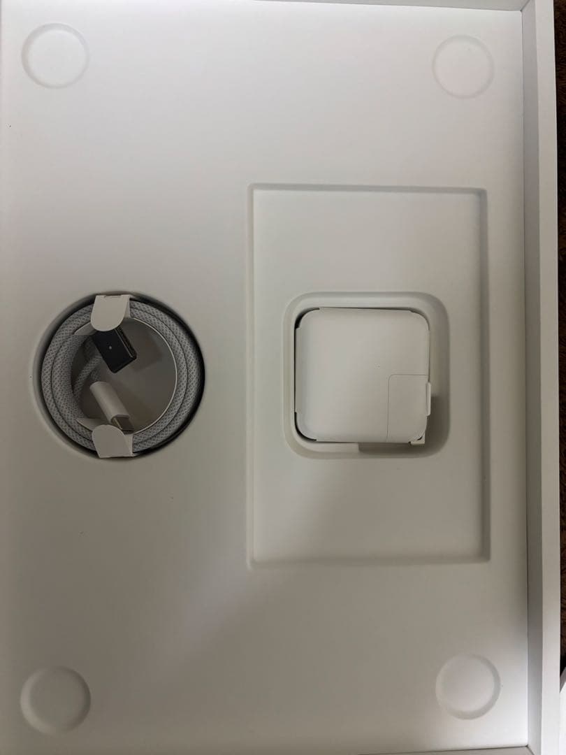 MacBook m3 256gb 16gb 13インチ　スペースグレー