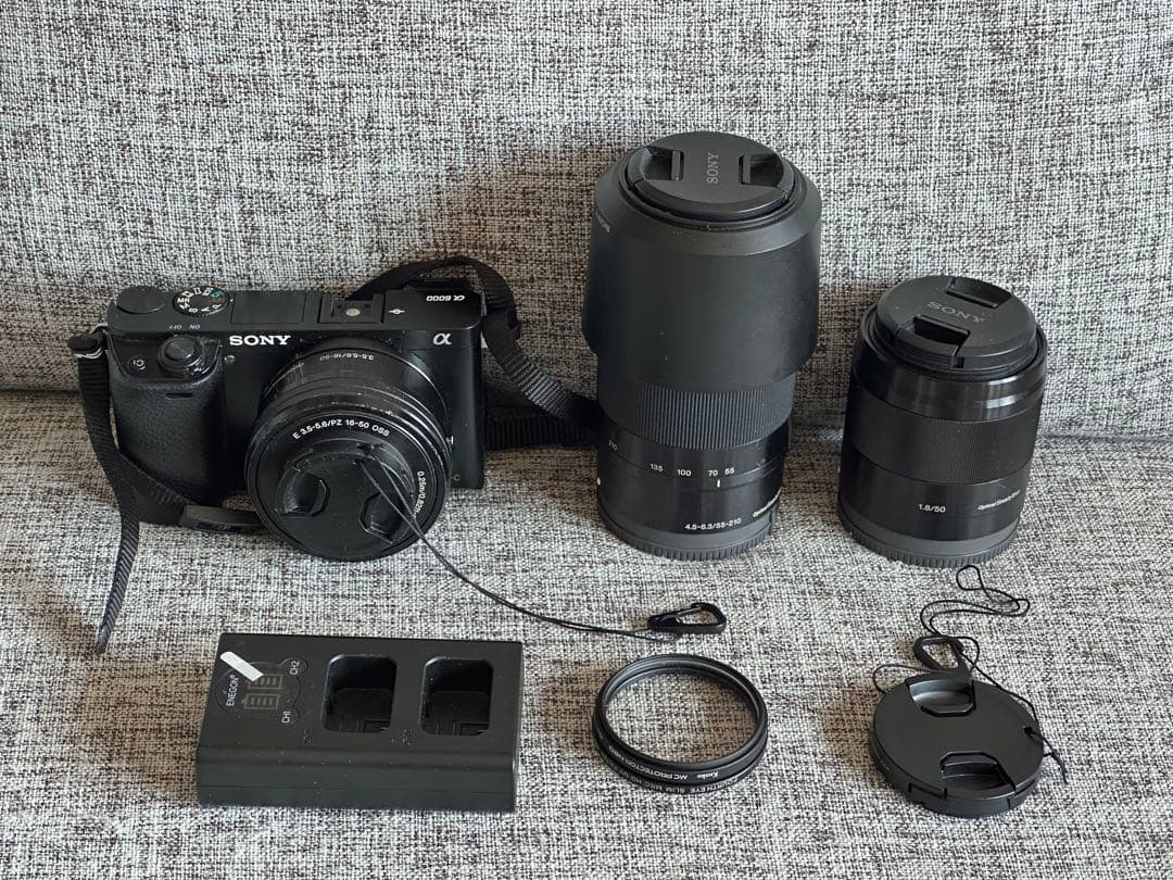 値下！SONY α6000 本体　レンズ　充電器付きセット