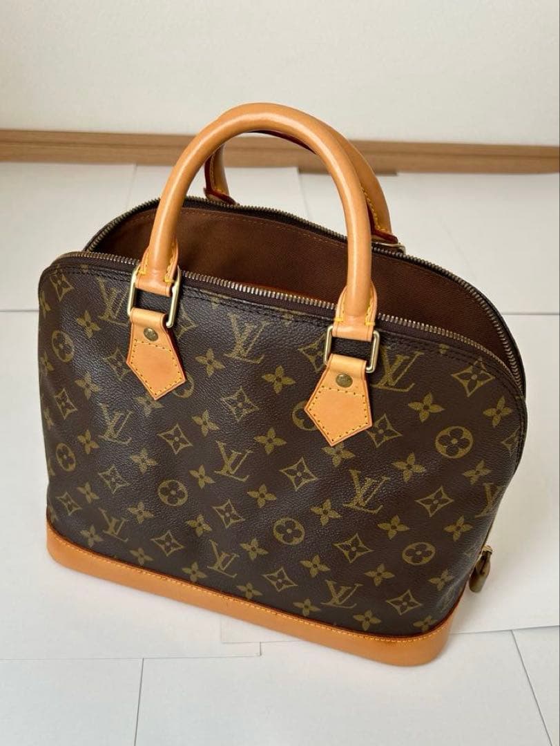 Louis Vuitton モノグラム アルマ　PM