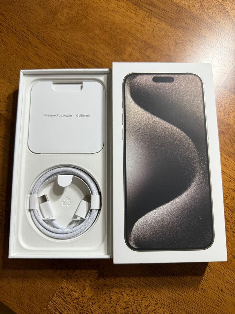 【美品】iPhone 15 Pro Max 512GB ナチュラルチタニウム