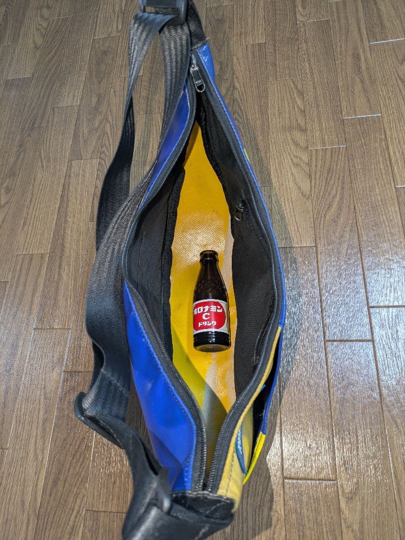 【超レア】KULTBAG バナナポスト ショルダーバッグ 一点物 ドイツ製