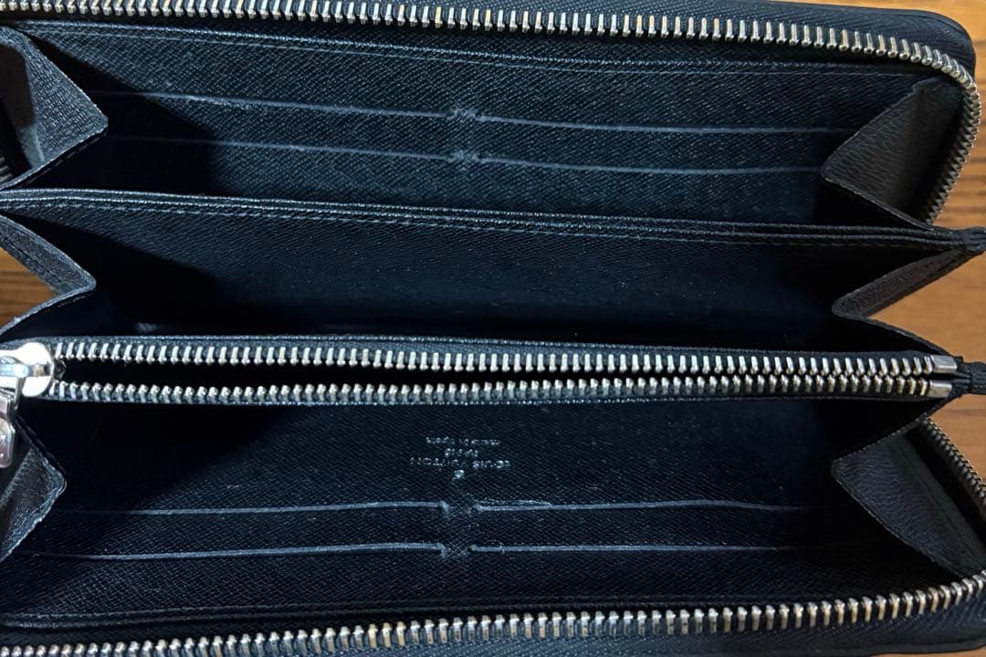 ルイ・ヴィトン 長財布 ブラック エピ