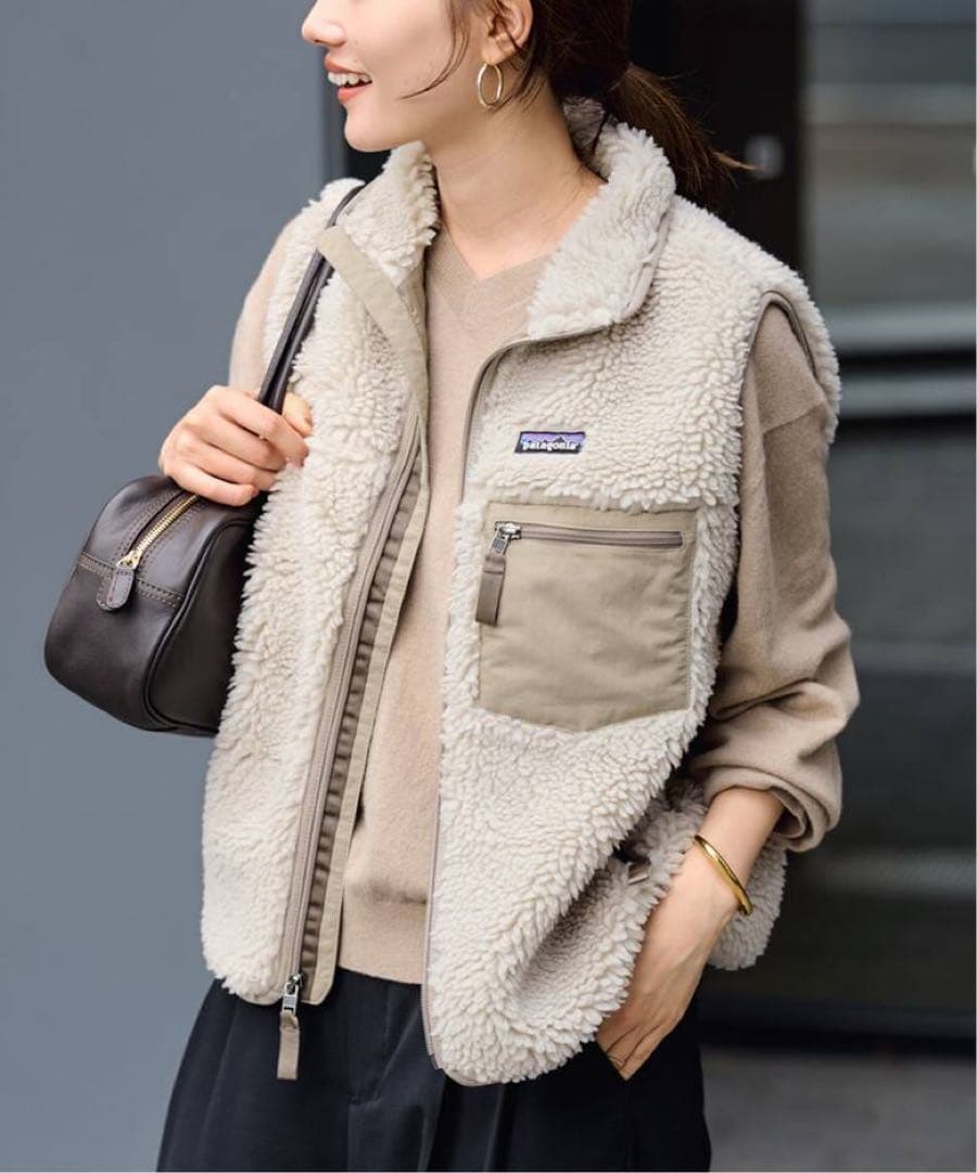 Patagonia フレームワーク　ベスト　新品