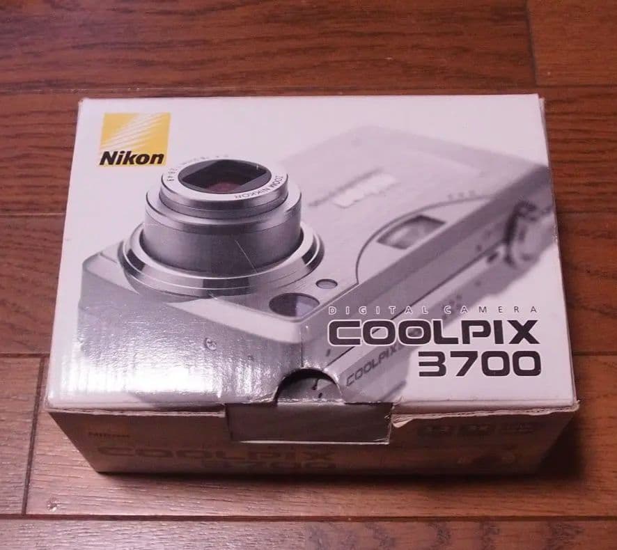 Nicon　COOLPIX　3700　箱あり