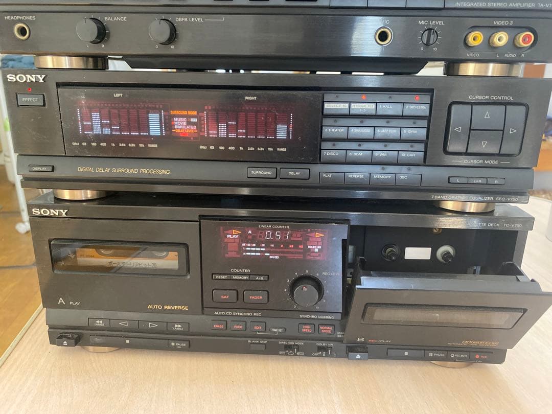 ラジオ・コンポ Sony V750