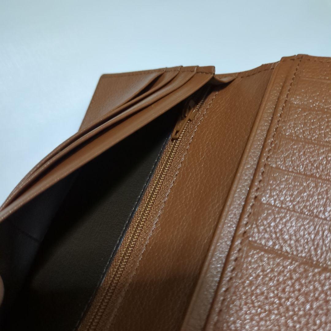 イタリアブランド】ロダニア　本物クロコダイル ブラウン一匹取り長財布　未使用