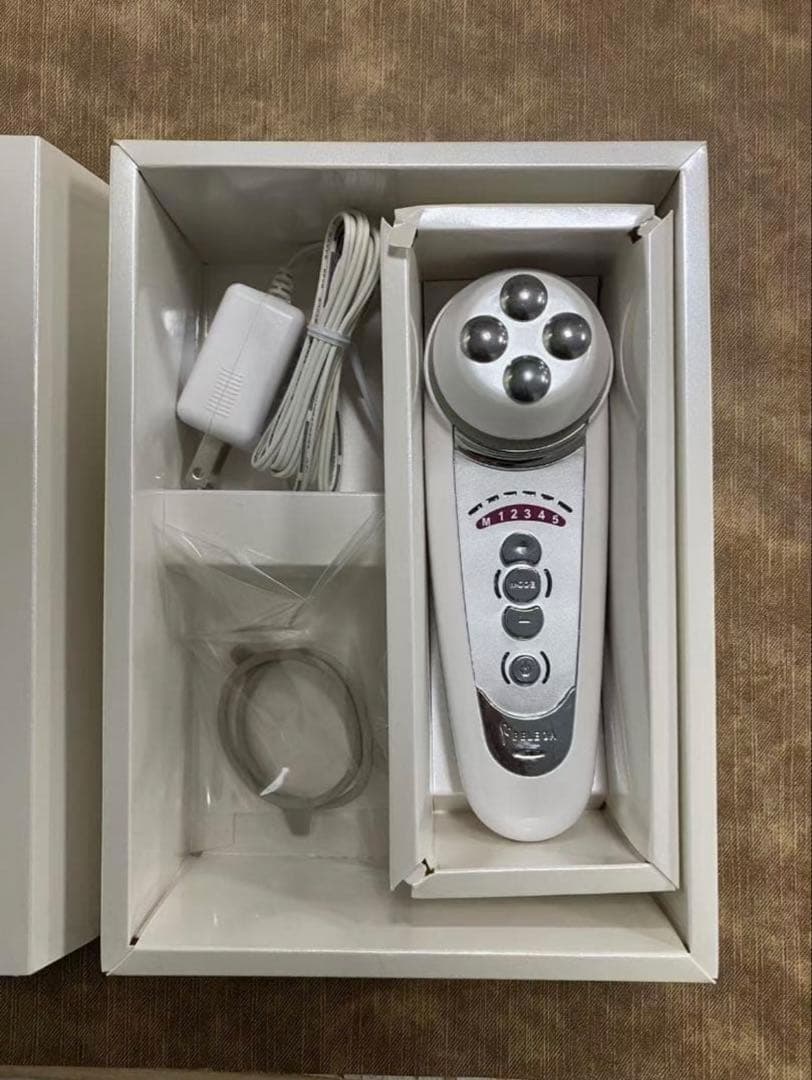 Cell Cure 4T Plus 美顔器　セルキュア 4t プラス