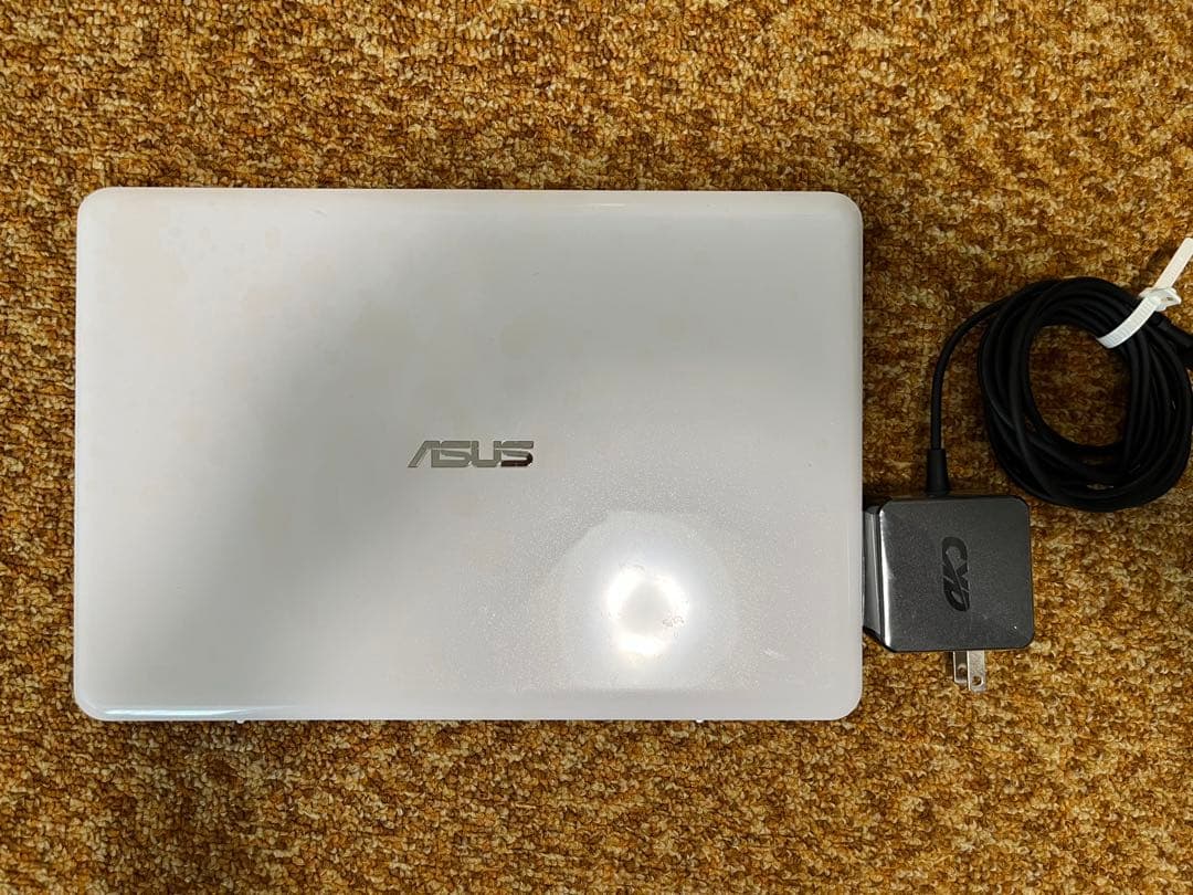 ASUS X205TA 11.6インチ SSD【おまけ付き】