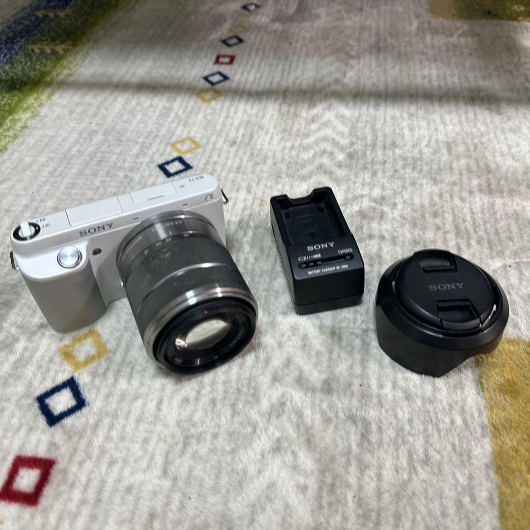 SONY NEX-F3 ミラーレスカメラ E 18-55mm レンズ付き