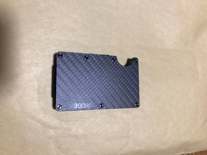 the RIDGE カーボン マネークリップ