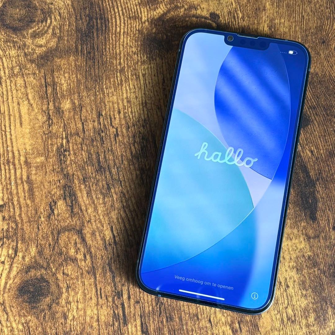 美品 Apple iPhone 14 Plus 256GB SIMフリー