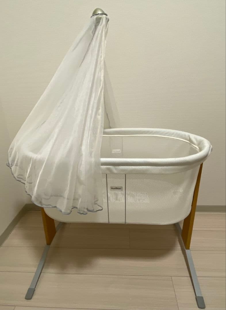 ベビービョルン クレードル キャノピー付き ベビーベッド