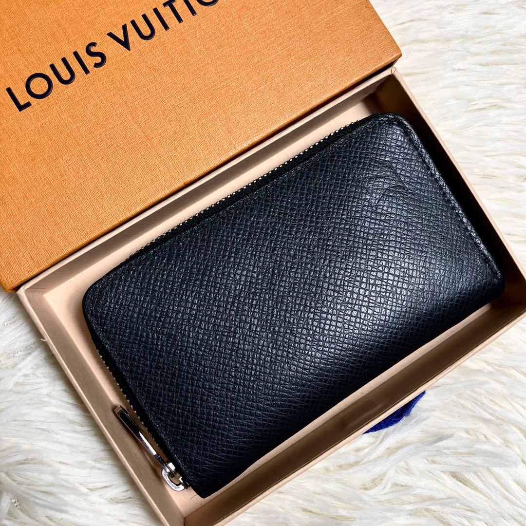 良品 ルイヴィトン タイガ パース ジッピー 箱付き