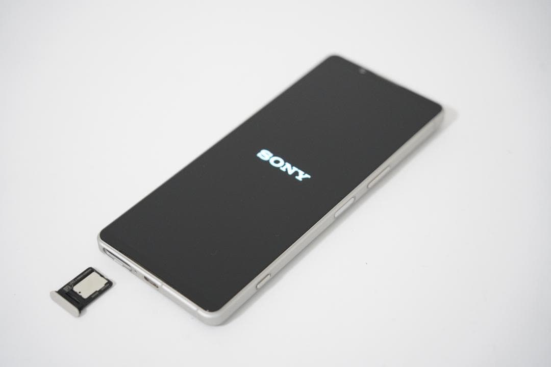 XQ-DQ44 SONY Xperia 1 V プラチナシルバー 512GB